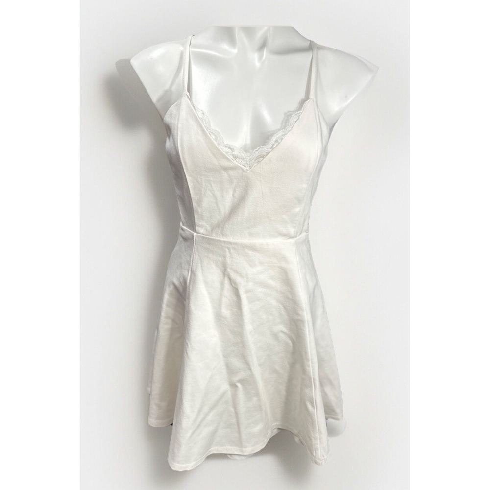 LUSH Size Large‎ Mini Open Lace Back Dress White Party Club